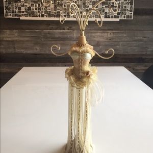 ⚡️SALE⚡️Beautiful Necklace Holder 👑